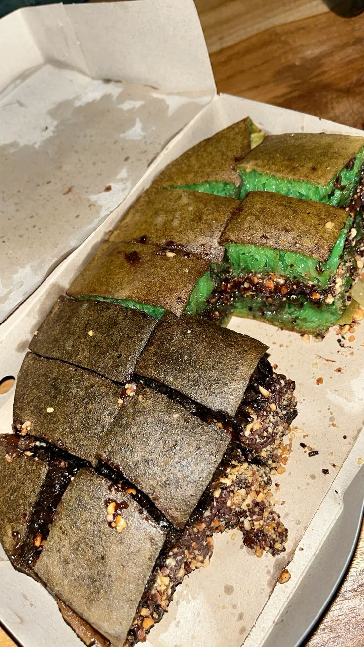 Terang Bulan Terdekat: Nikmati Lezatnya Martabak Favorit di Sekitarmu