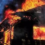 Arti Mimpi Kebakaran Rumah: Makna, Pesan, dan Penjelasan Lengkap Berdasarkan Berbagai Sudut Pandang